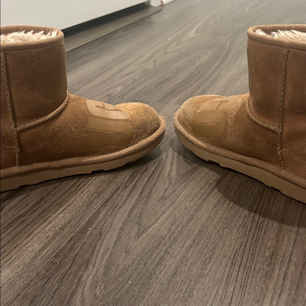UGG Kids Boots in Tan